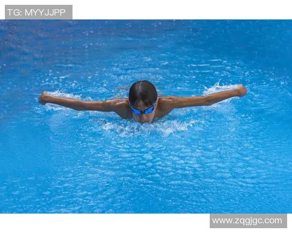 蝶泳动作解析与技巧提升全攻略：从基础到进阶的全面指南